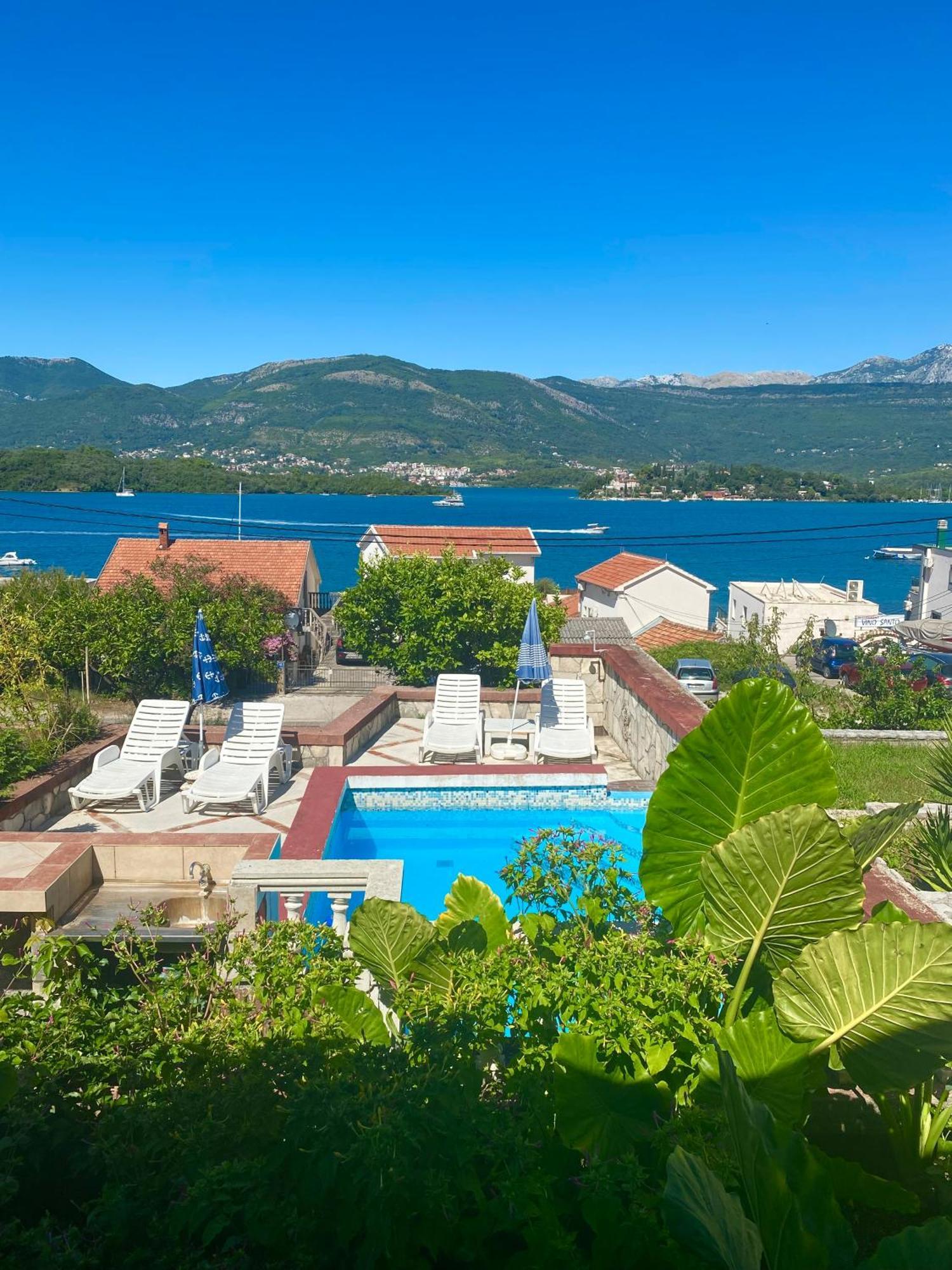 Ino Apartments Tivat Exterior foto