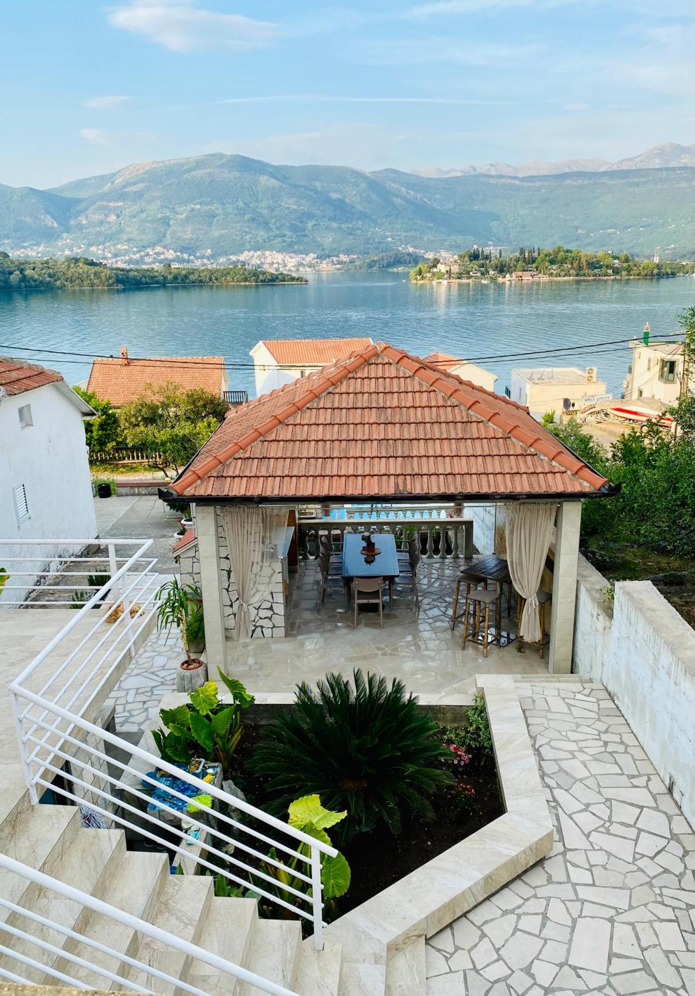 Ino Apartments Tivat Exterior foto